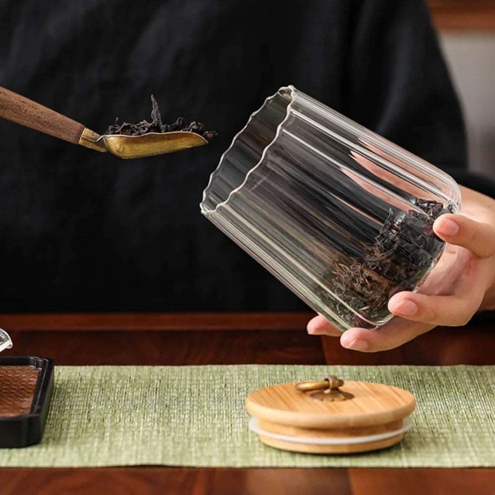 Bocal hermétique en verre avec couvercle en bois pour garder les aliments frais et secs disponible en deux styles - Hommfer