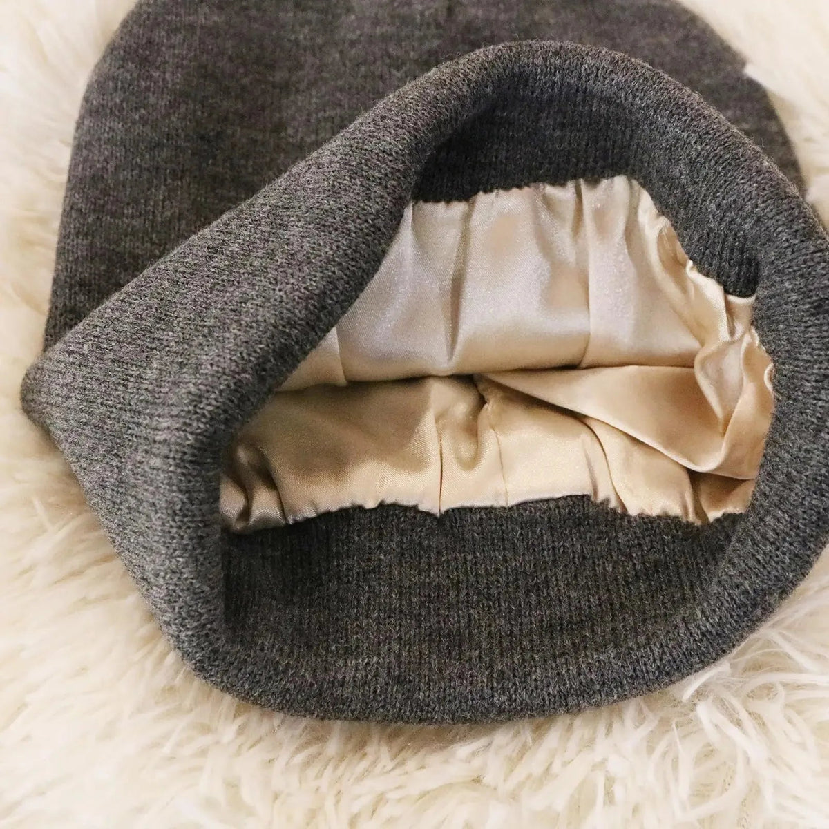 Bonnet en tricot avec doublure en satin anti-frisottis pour cheveux hydratés et sans casse - Hommfer