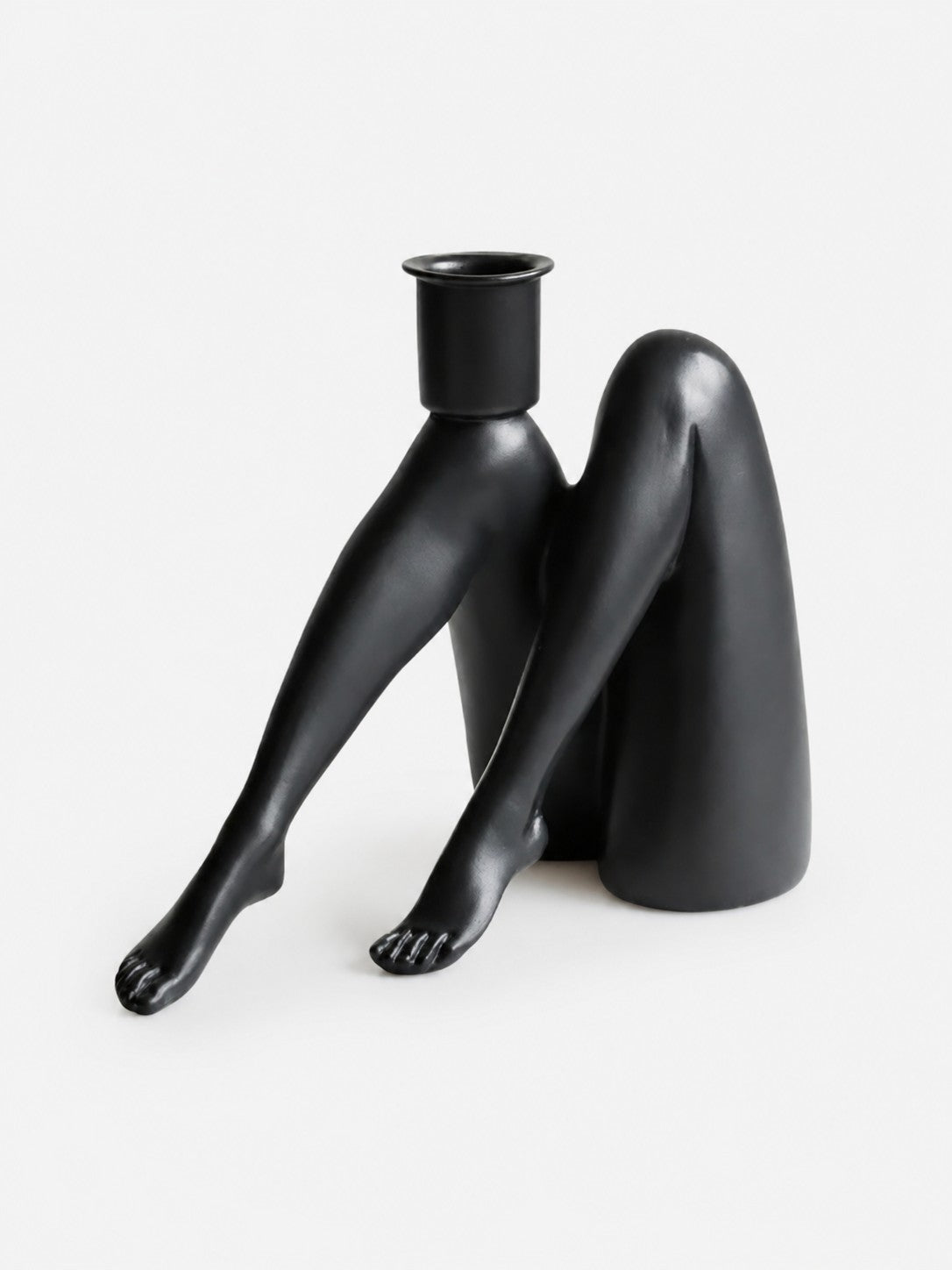 Bougeoir sculptural Kickra avec base dorée pour table de salle à manger et salon - Hommfer