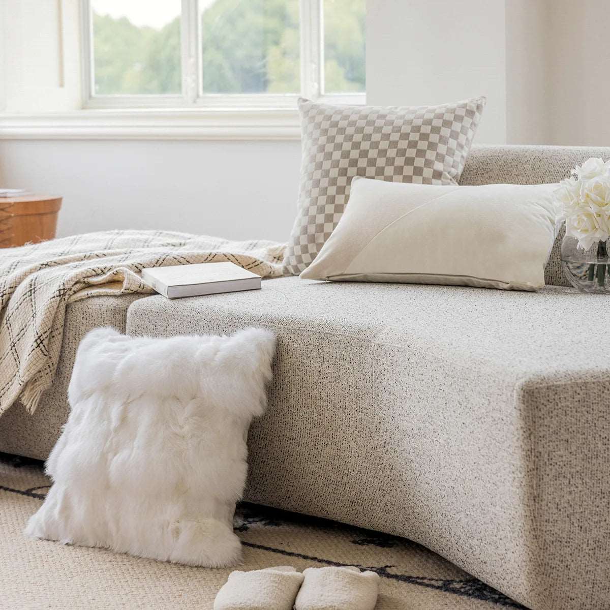 Coussin décoratif à carreaux beiges en tissu résistant style français classique - Hommfer