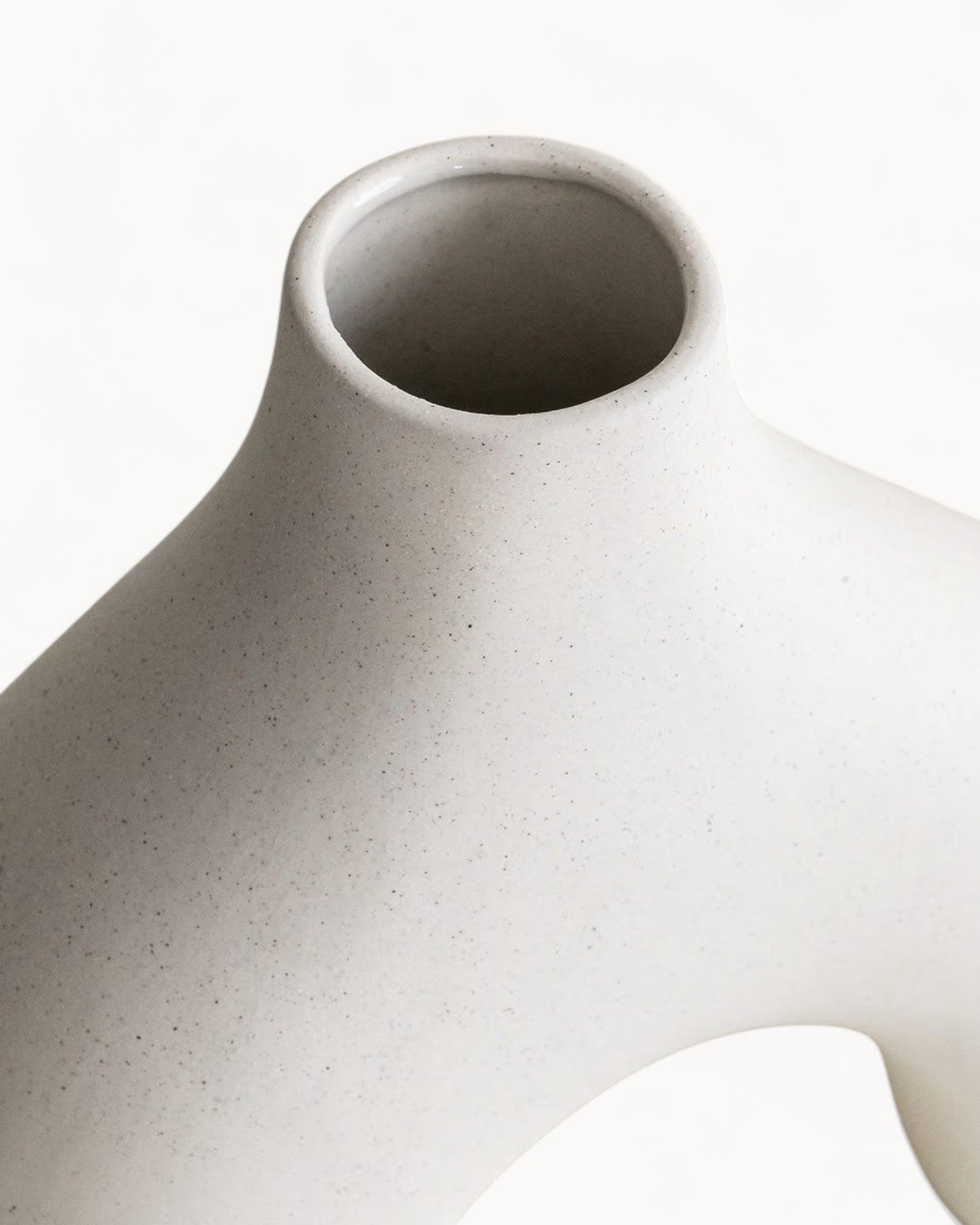 ÉléganceSarkis - Vase Design Élégant - Hommfer