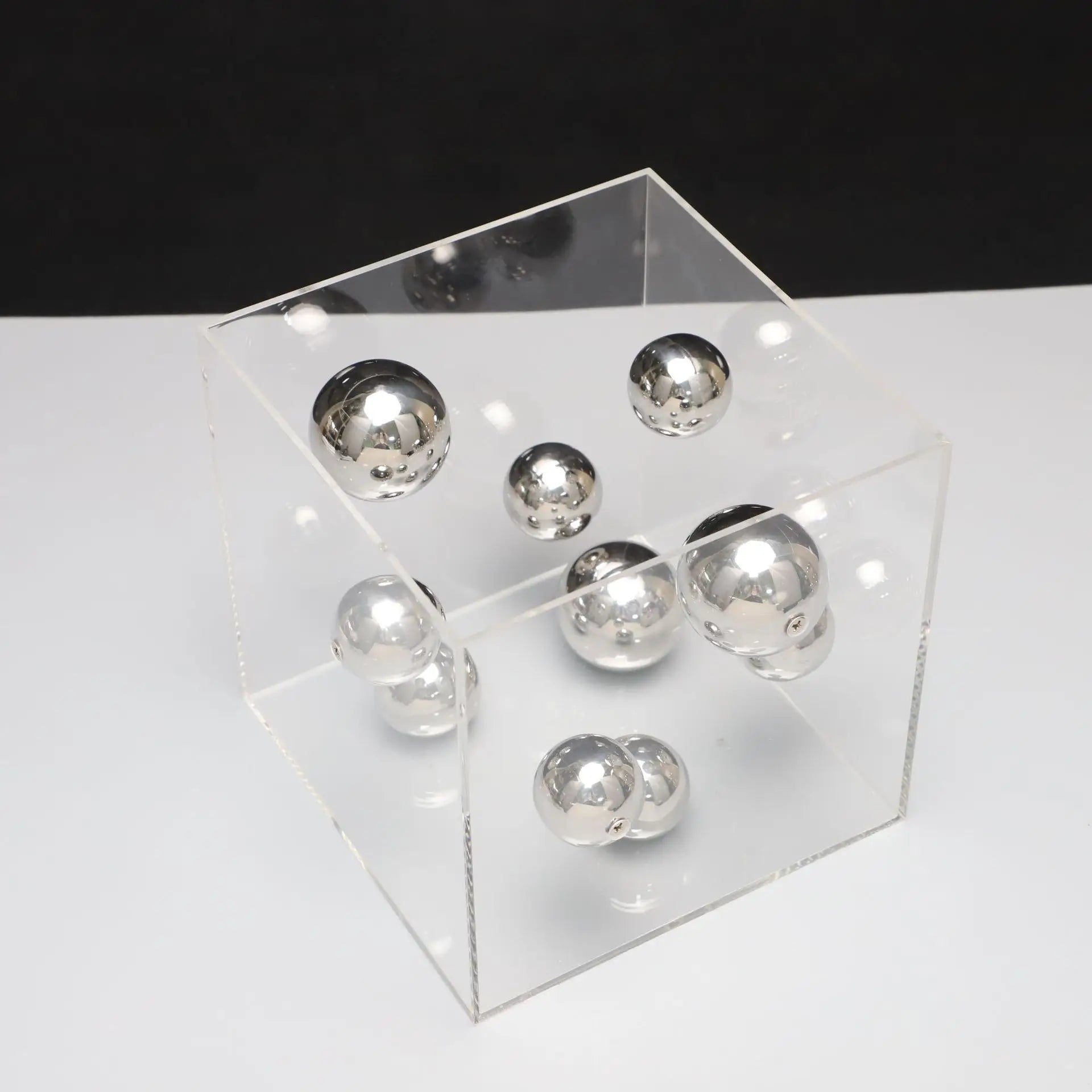 Hommfer – Cube Décoratif Art Sphères Flottantes - Hommfer