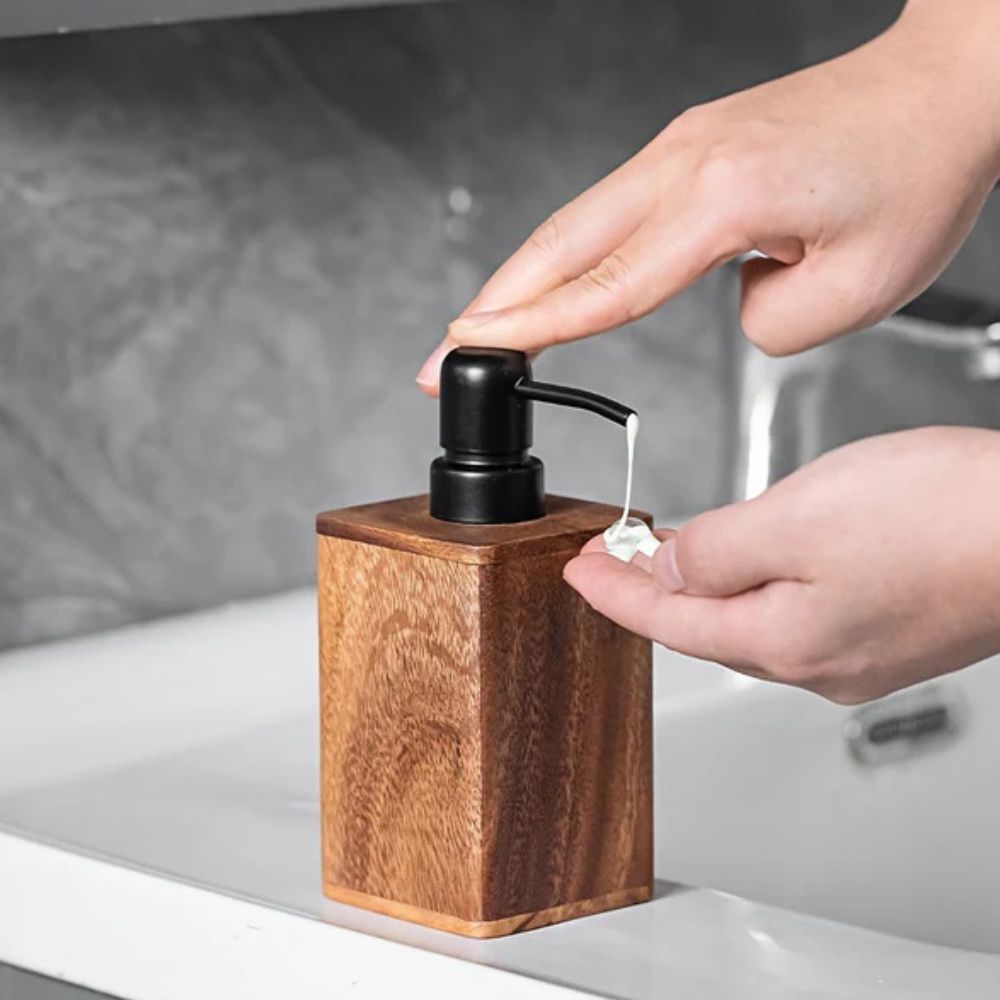 Hommfer – Distributeur de Savon et Lotion en Noyer - Hommfer