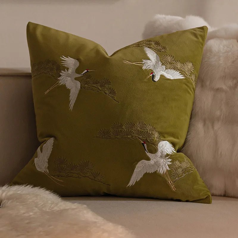 Hommfer – Housse de Coussin Brodée Grue et Pin Élégant - Hommfer