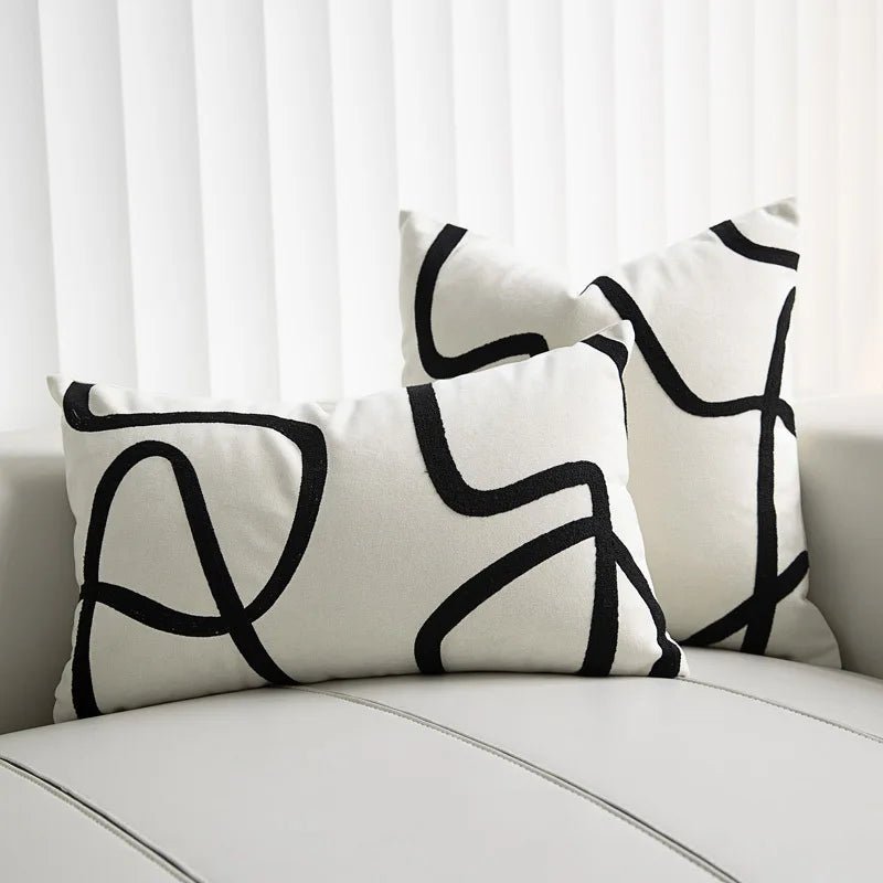 Hommfer – Housse de Coussin Brodée Lignes Géométriques en Suédine - Hommfer