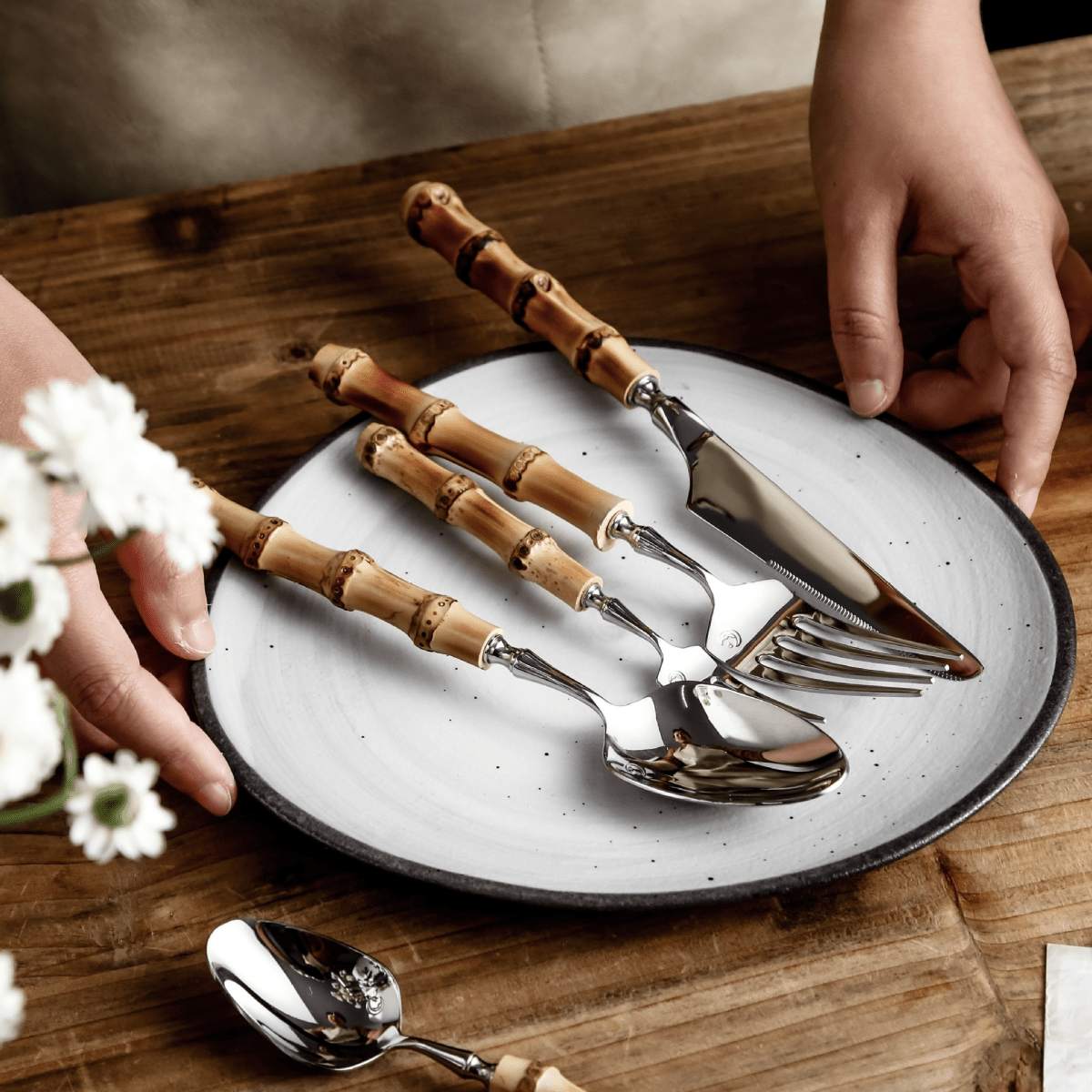 Hommfer – Service de Couverts avec Manches en Bambou Naturel - Hommfer
