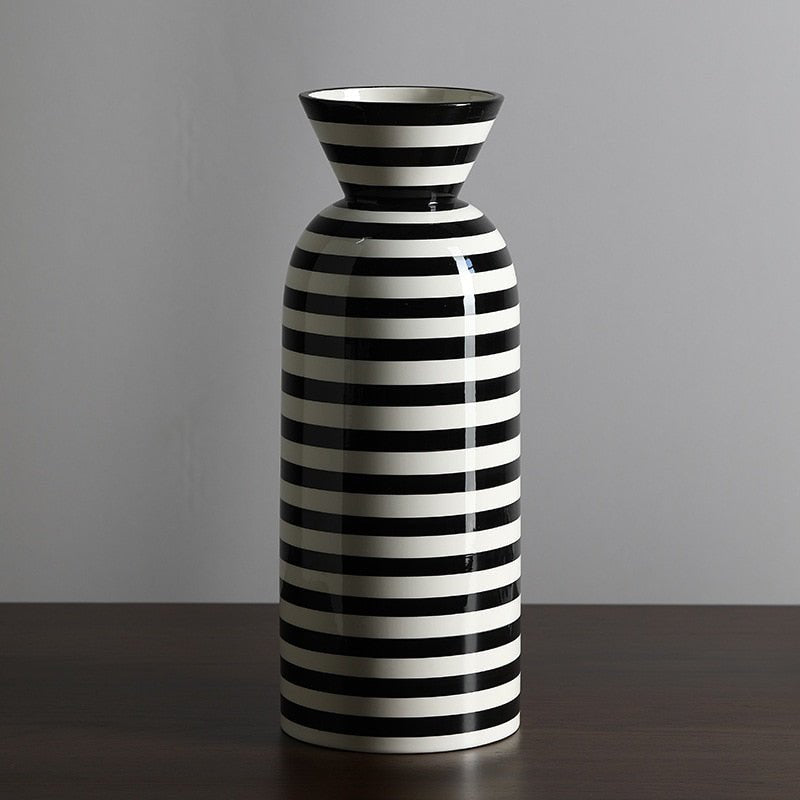 Hommfer – Vase Rayé Noir et Blanc Élégant Elinor - Hommfer