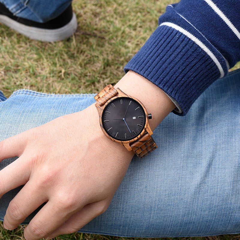 Lysandre Montre en bois de noyer avec mouvement à quartz japonais, verre minéral anti-rayures et fermoir en titane - Hommfer
