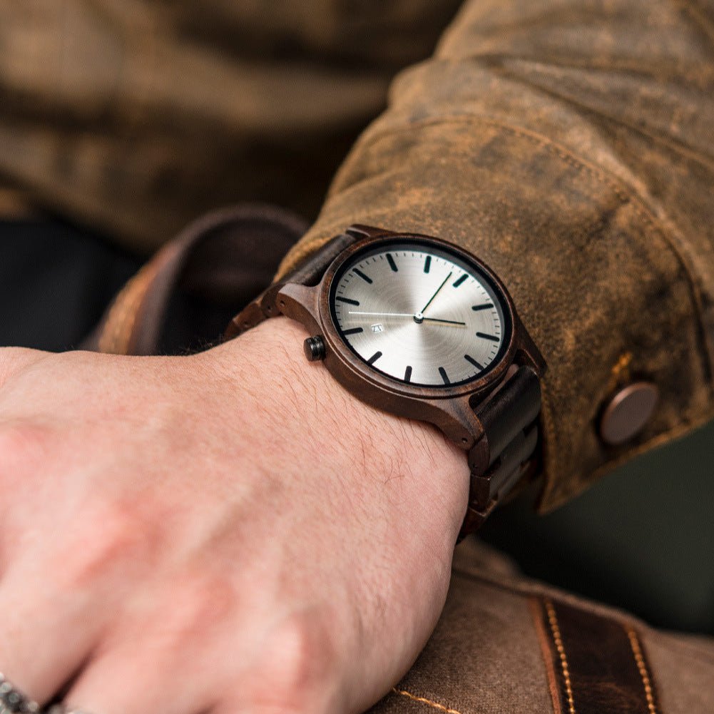 Lysandre Montre en bois de noyer avec mouvement à quartz japonais, verre minéral anti-rayures et fermoir en titane - Hommfer