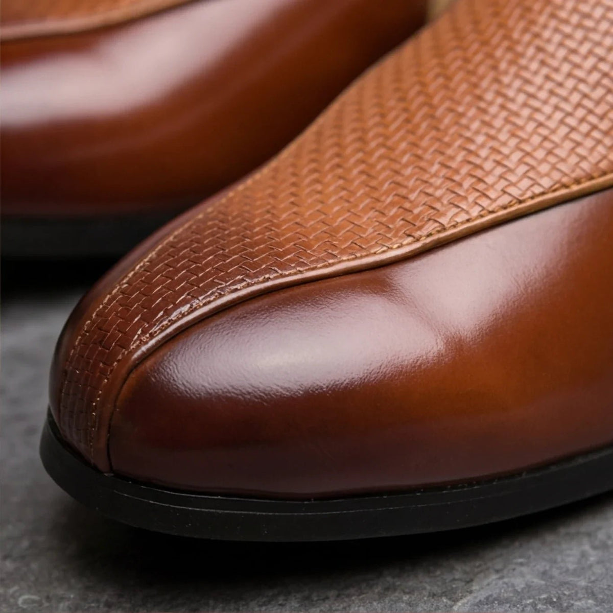 Marceau Mocassin en cuir poli à détails brogue avec semelle intérieure rembourrée pour un confort toute la journée - Hommfer