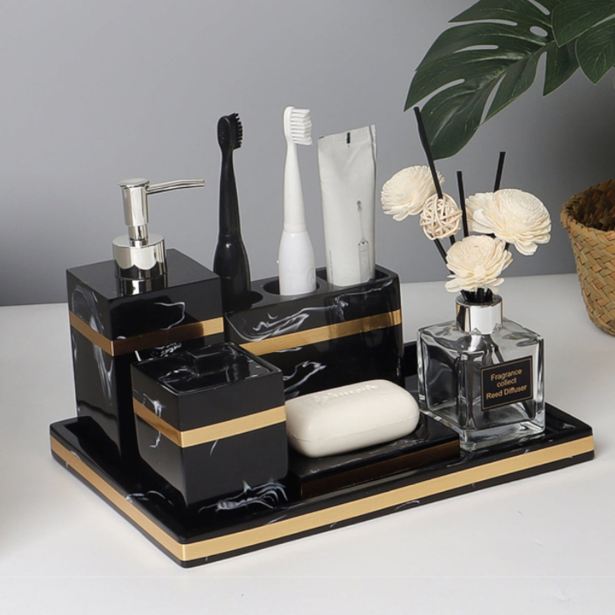 Royale Bathroom Collection - Hommfer