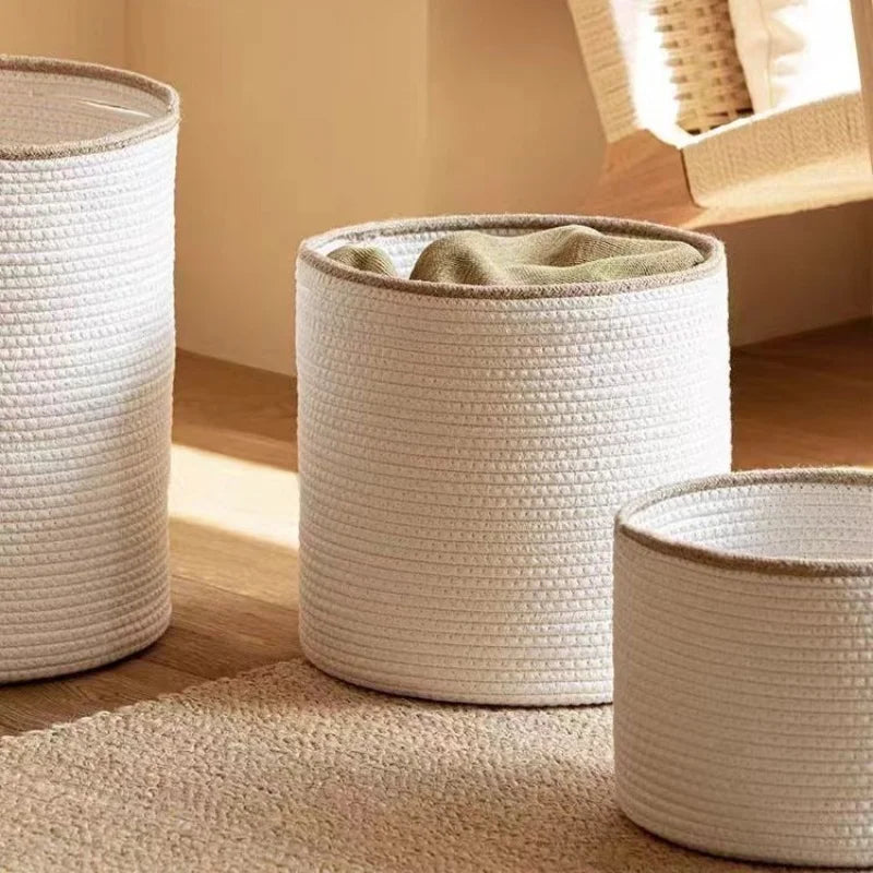 Panier de rangement rond tissé à la main en corde de coton, blanc avec bord beige, 3 tailles