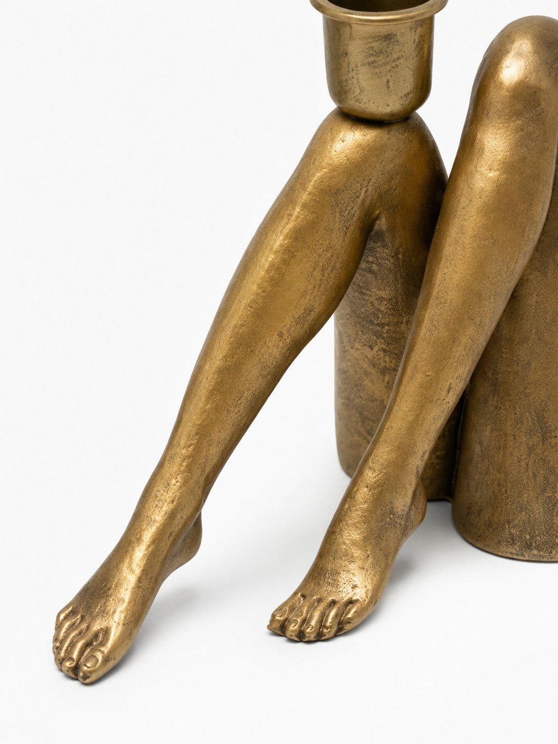 Bougeoir sculptural Kickra avec base dorée pour table de salle à manger et salon - Hommfer