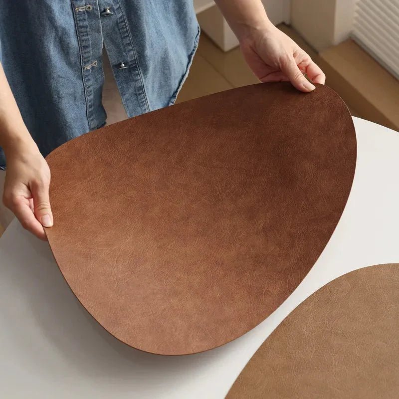 Hommfer – Dessous de Verre en Cuir au Design Traditionnel - Hommfer