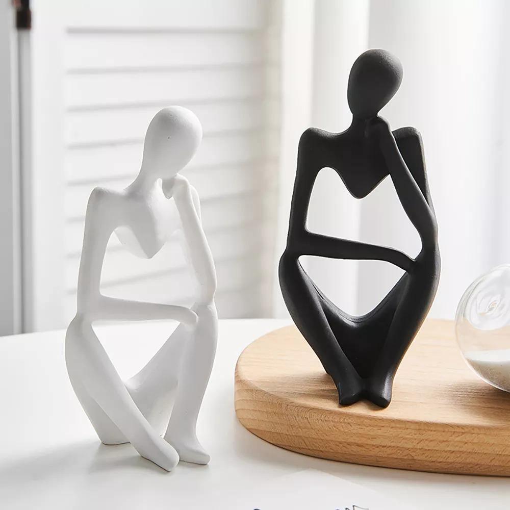 Hommfer – Sculpture Minimaliste du Penseur à l'Élégance Moderne - Hommfer