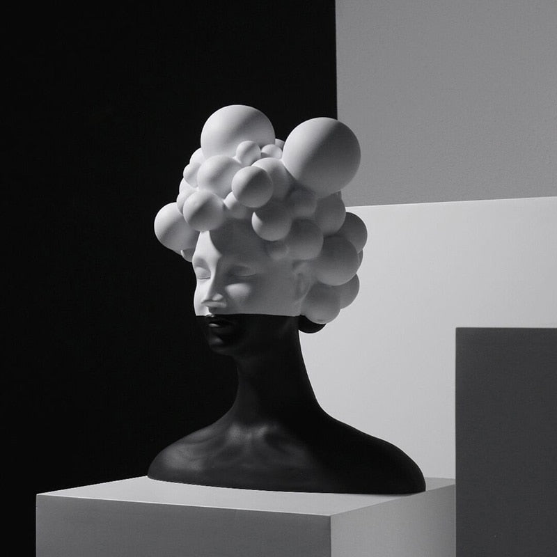Hommfer – Statue de Femme Mystérieuse Nazla en Résine - Hommfer