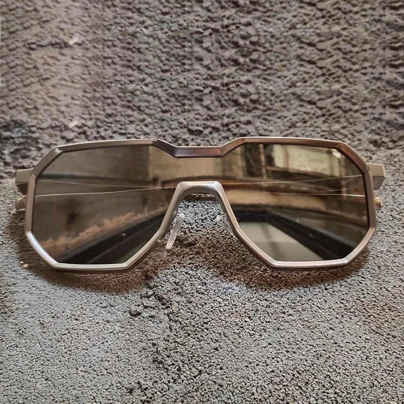 Liora Lunettes de soleil steampunk à protection UV400 et monture résistante aux chocs pour un confort toute la journée - Hommfer