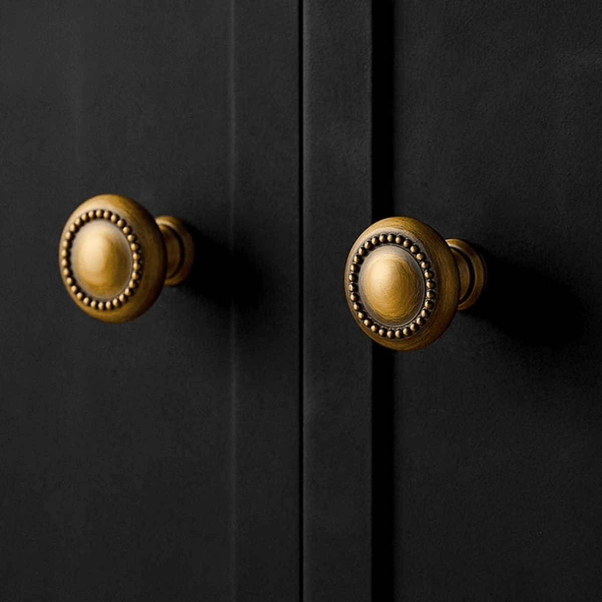 Poignée d'armoire et tiroir en laiton massif finition bronze antique 29 mm - Hommfer