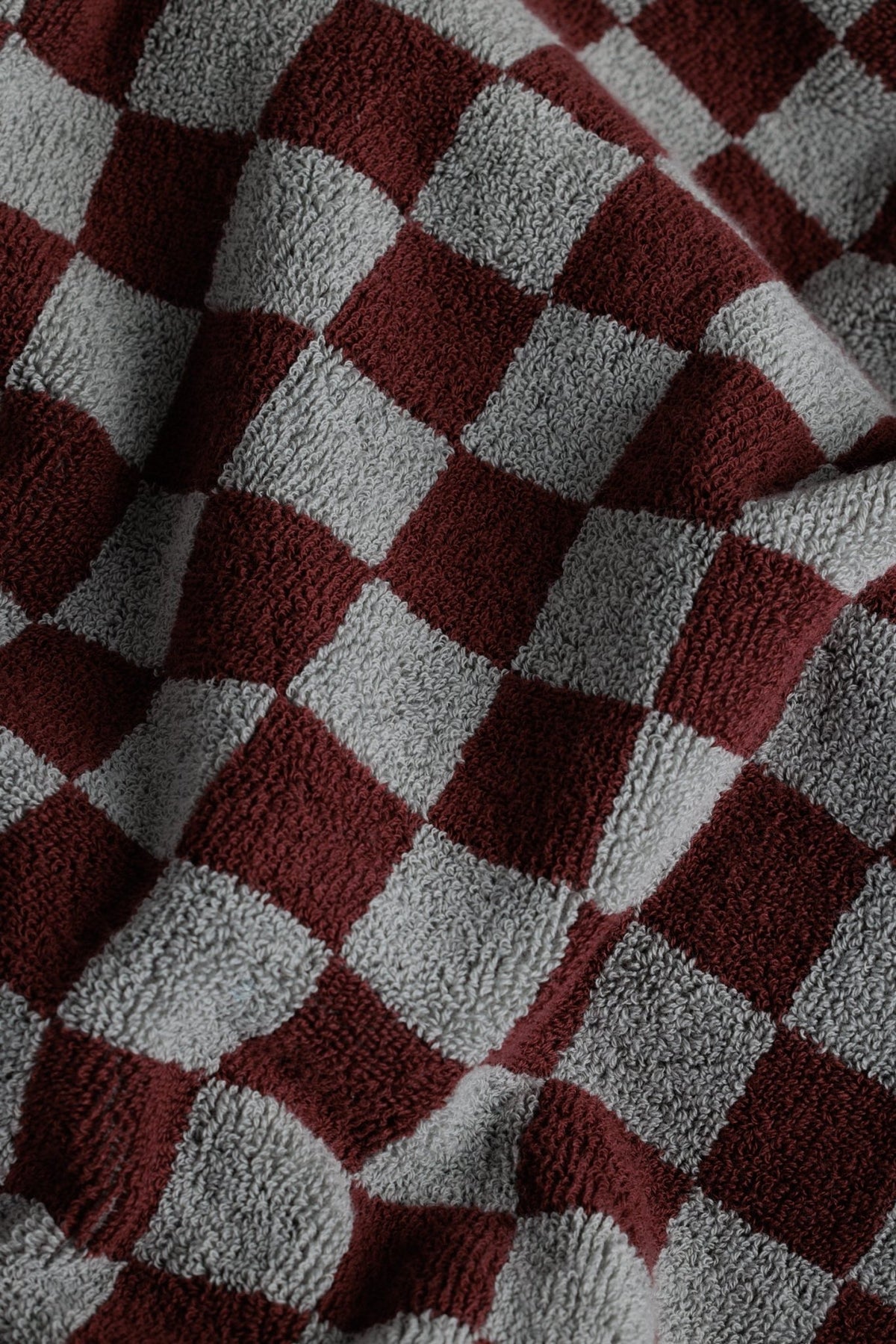 Pool Towel in Cement & Rhus - Hommfer