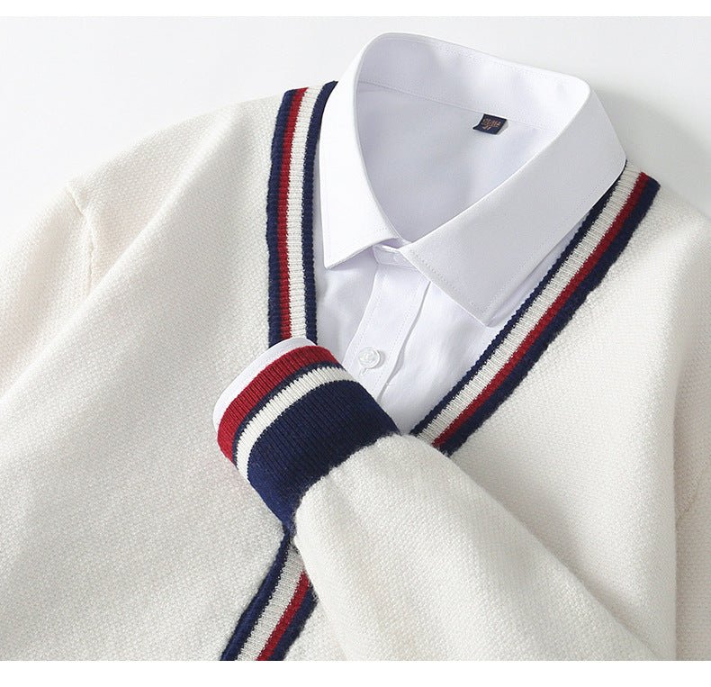 Soline Cardigan en 100 % cachemire à col V, bord contrasté et fermeture à un bouton pour douceur et chaleur - Hommfer