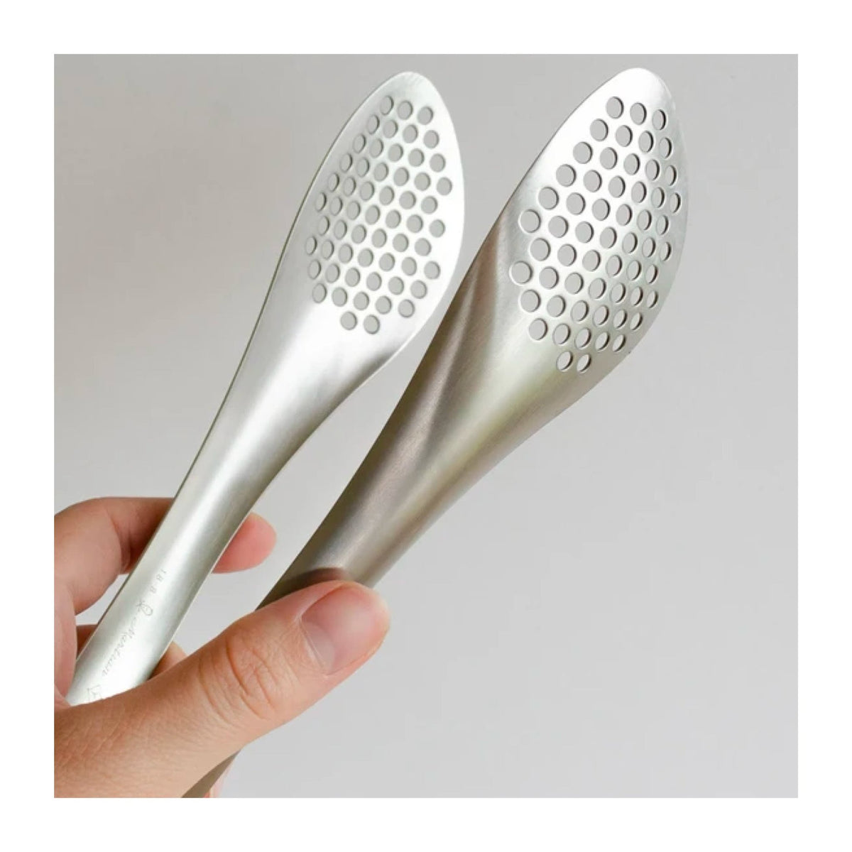 Sori Yanagi Tongs - Hommfer