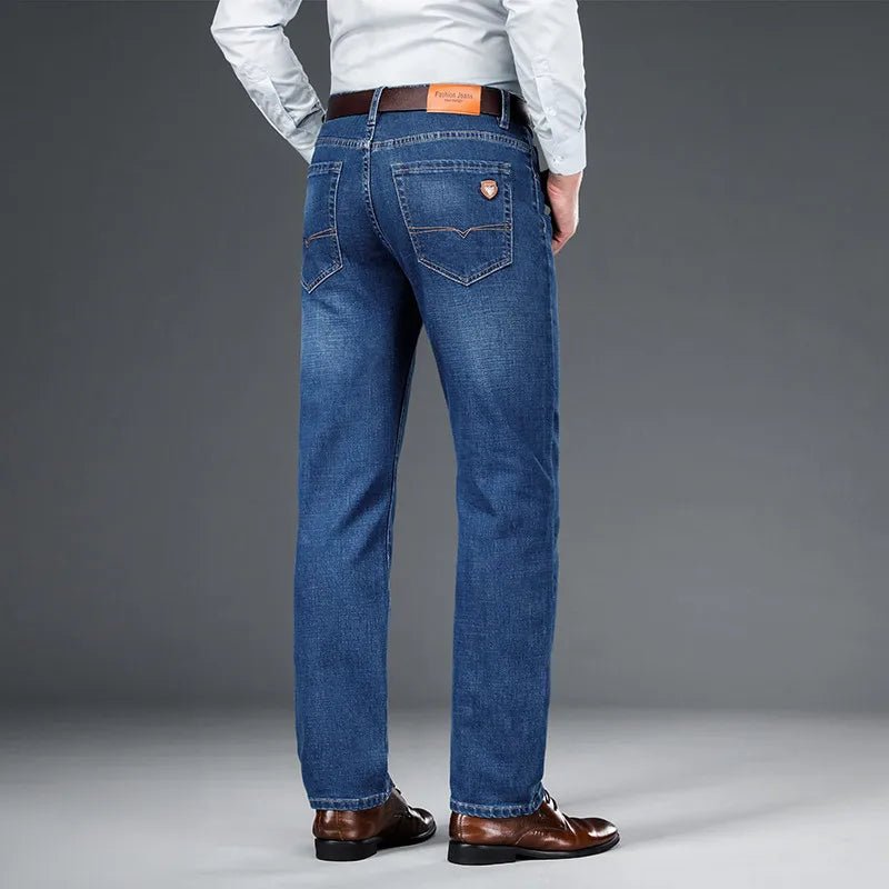 Varennes Jean en denim de coton bio indigo foncé à coupe structurée qui garde sa forme - Hommfer